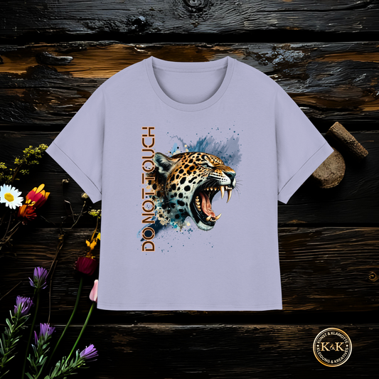 Tropical Leopard Womens Organic Rolled Sleeves T-Shirt I Jungle Animal Print für Streetwear I Urban Boho Fashion & Wildlife Style