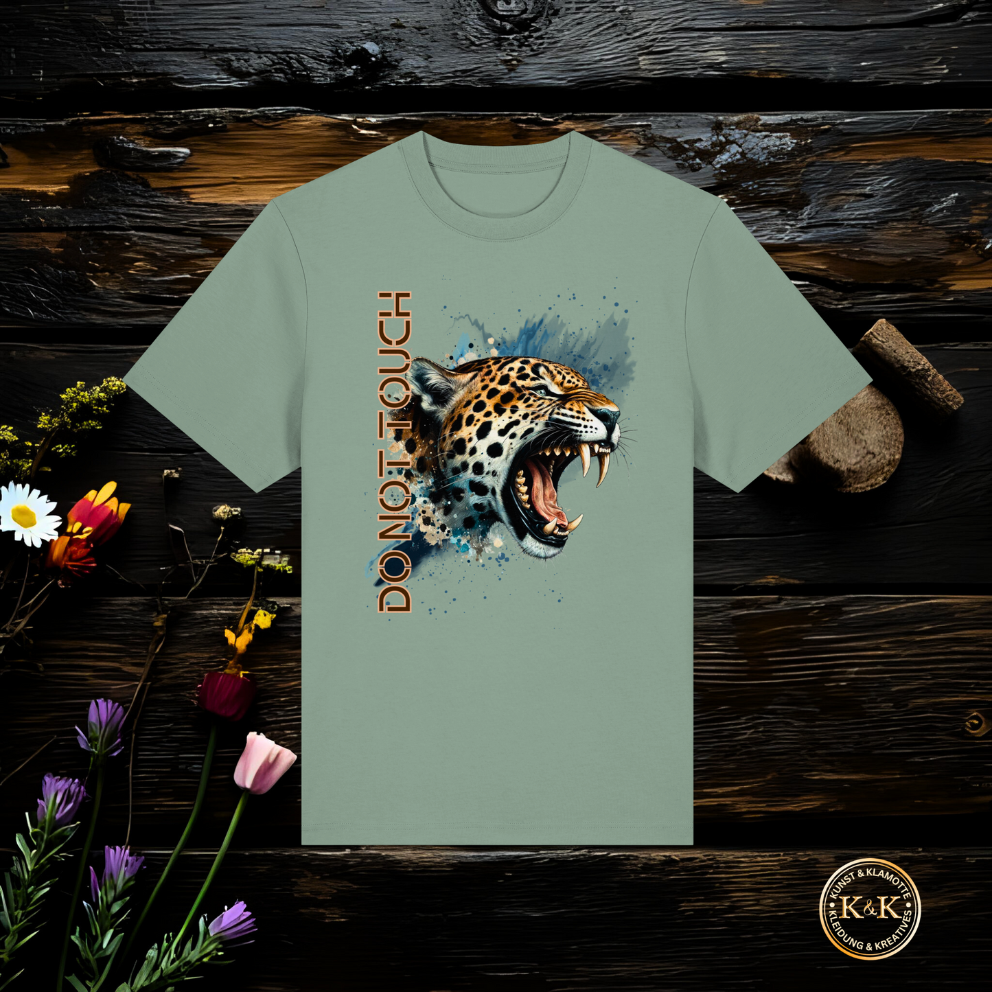 Tropical Leopard Organic Unisex T-Shirt I Jungle Animal Print für Streetwear I Urban Boho Fashion & Wildlife Style