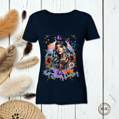 Ladies V-Neck Shirt – selbstbewusst, provokant & bunt, Streetwear mit Haltung