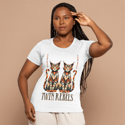 Boho Womens Organic Rolled Sleeves T-Shirt mit Tribal Design – rebellischer Ethno Look, modernes Statement Outfit